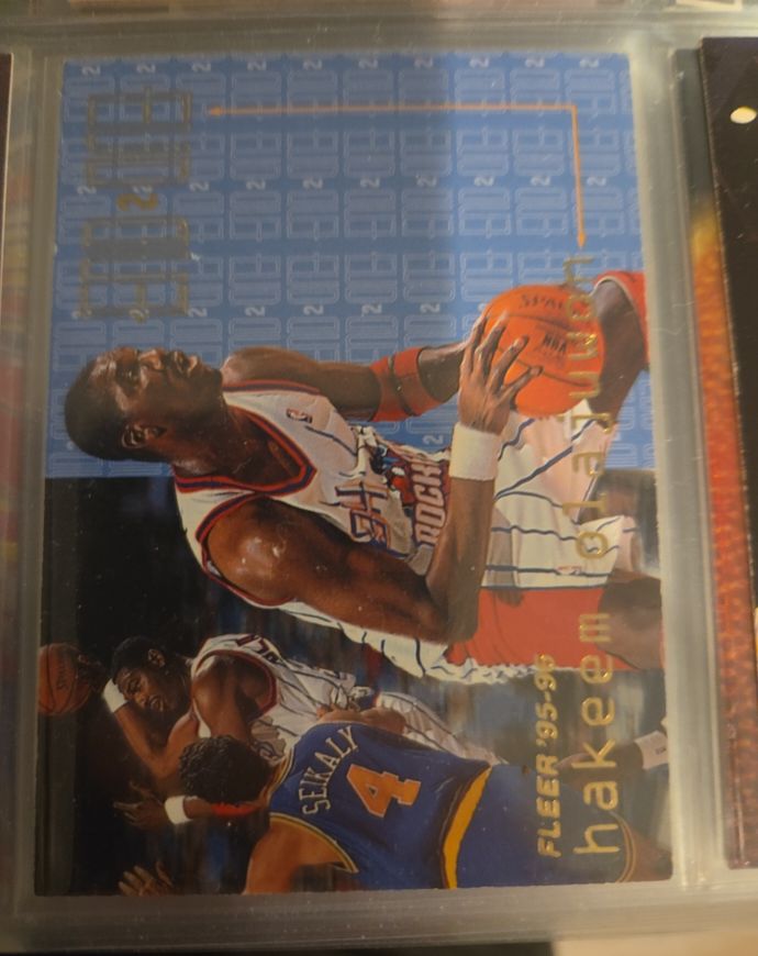 1995-96 Fleer End 2 End #13 Hakeem Olajuwon — front