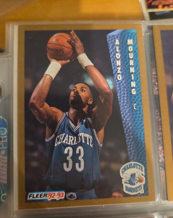 1992-93 Fleer #311 Alonzo Mourning — front