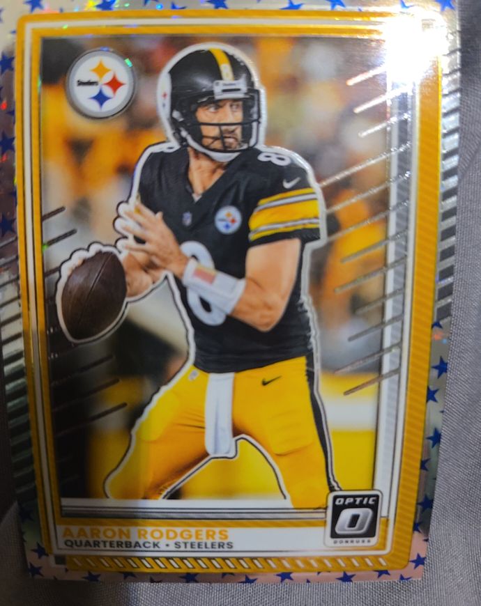 2025 Panini Donruss Optic #75 Aaron Rodgers — front