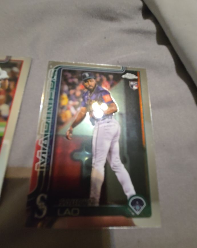 2025 Topps Chrome Update #USC198 Sauryn Lao — front