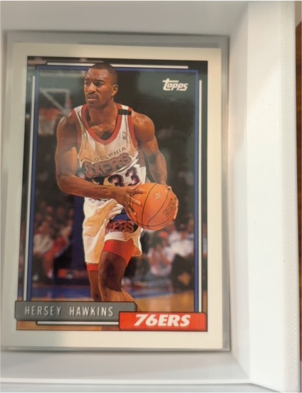 1992-93 Topps #260 Hersey Hawkins — front