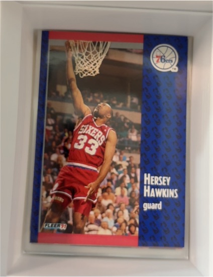 1991-92 Fleer #154 Hersey Hawkins — front