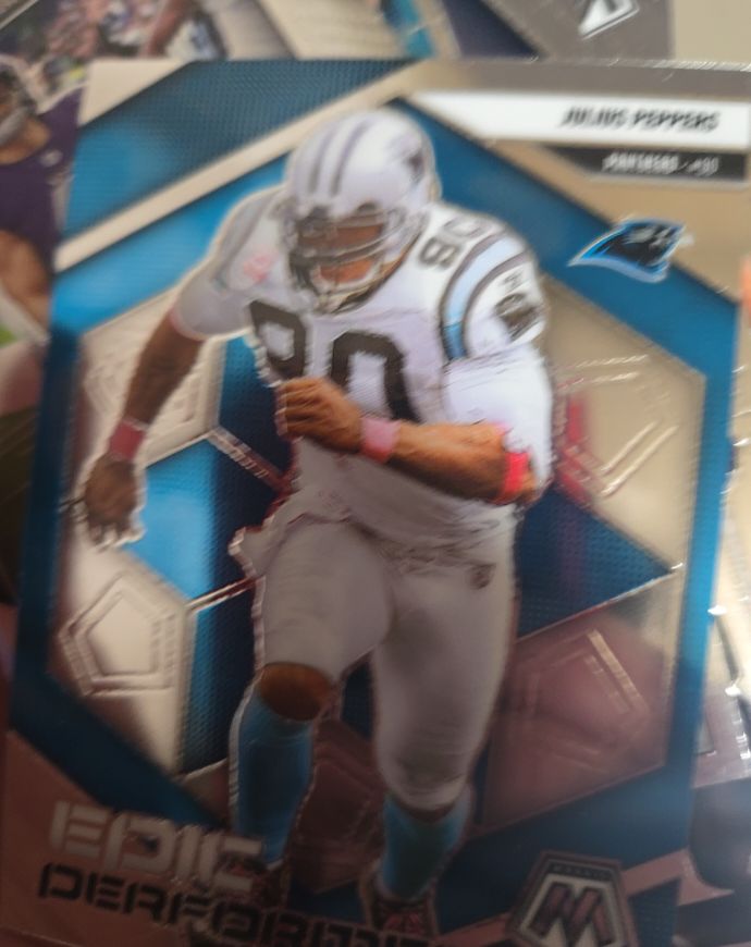 2025 Panini Mosaic #19 Julius Peppers Epic Performers — front