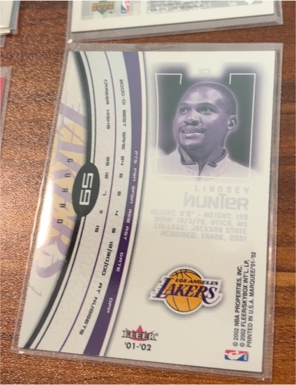 2001-02 Fleer #55 Lindsey Hunter — front