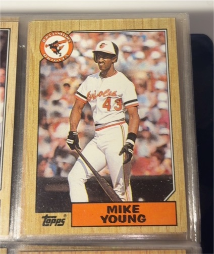 1987 Topps #309 Mike Young — front