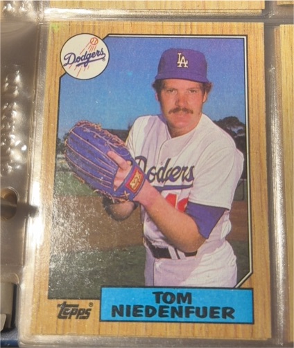 1987 Topps #538 Tom Niedenfuer — front
