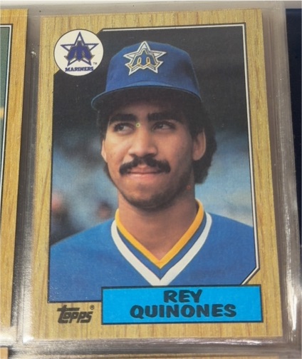 1987 Topps #561 Rey Quinones — front