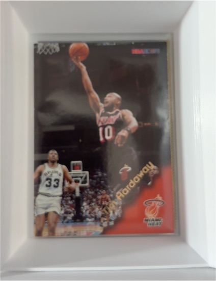 1998-99 Stadium Club #25 Tim Hardaway — front