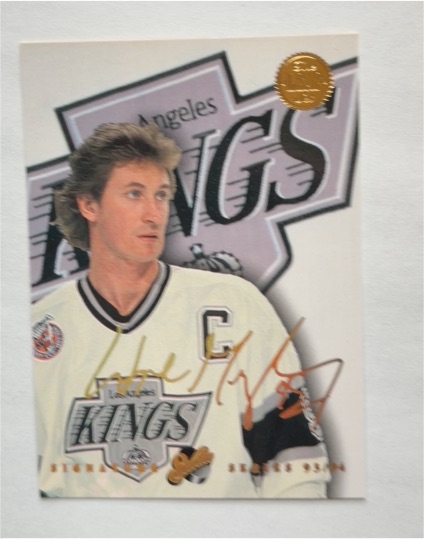 1993-94 Leaf Studio Signature Series #4 Wayne Gretzky — front