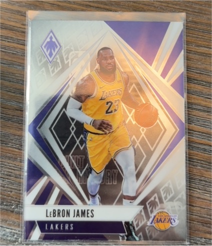 2020-21 Panini Chronicles Phoenix #577 LeBron James — front