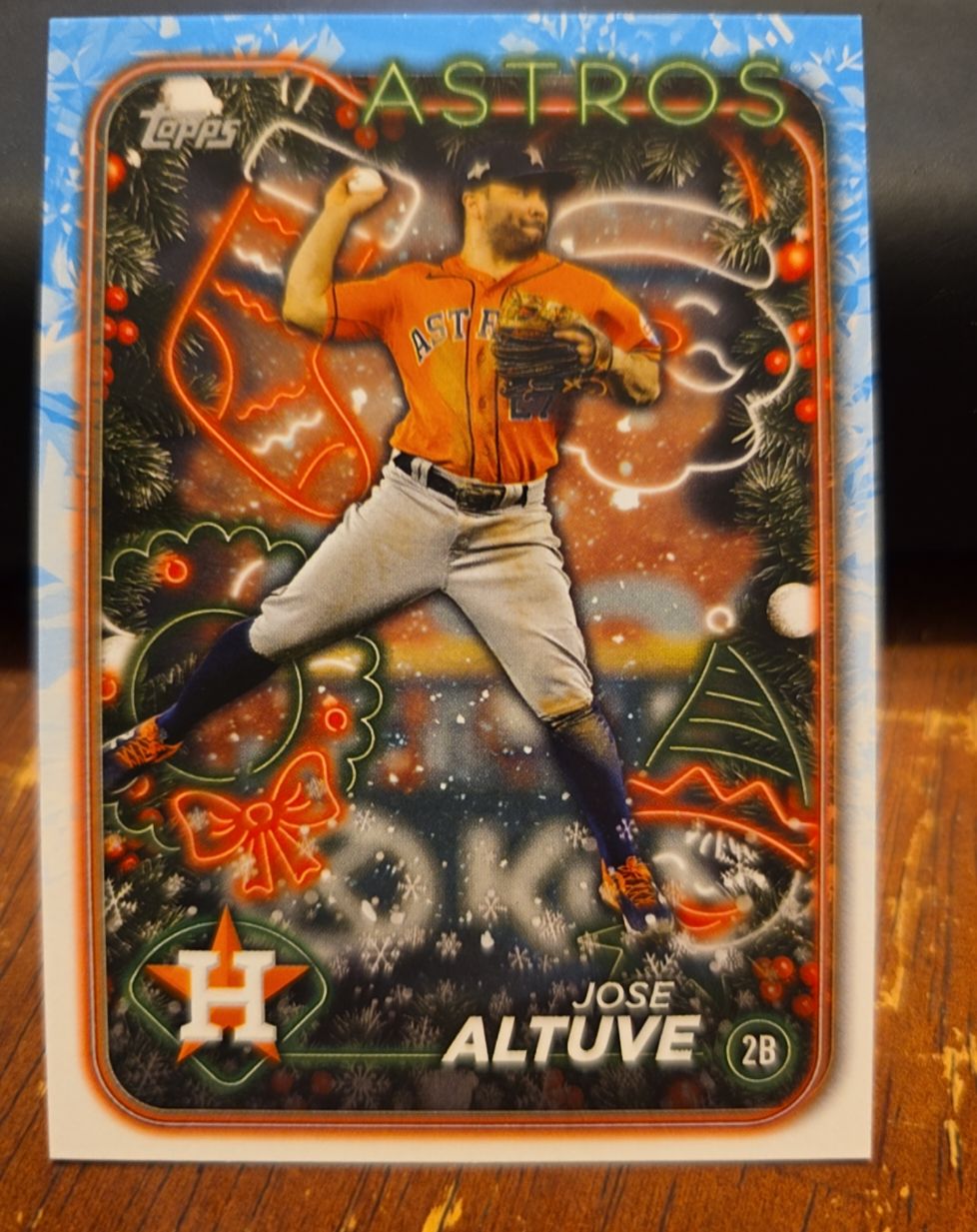 2024 Topps Holiday #H8 Jose Altuve — front