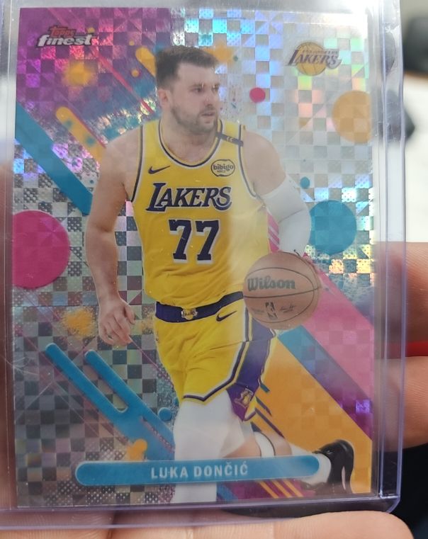 2025-26 Topps Finest #81 Luka Dončić — front