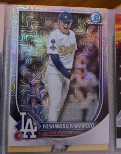 2025 Bowman Chrome #76 Yoshinobu Yamamoto — front