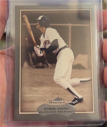 2003 Fleer Showcase #98 Robin Yount — front
