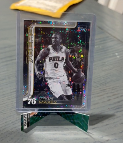 2025-26 Topps #21 Tyrese Maxey — front