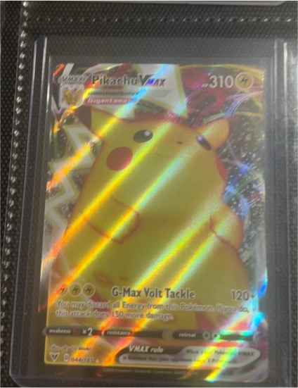 2020 Pokémon Vivid Voltage #044 Pikachu VMAX — front