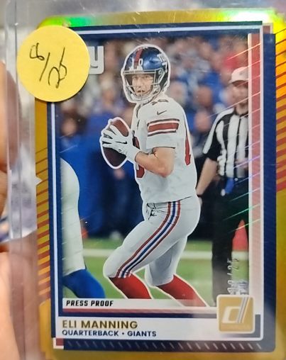 2025 Donruss #275 Eli Manning — front