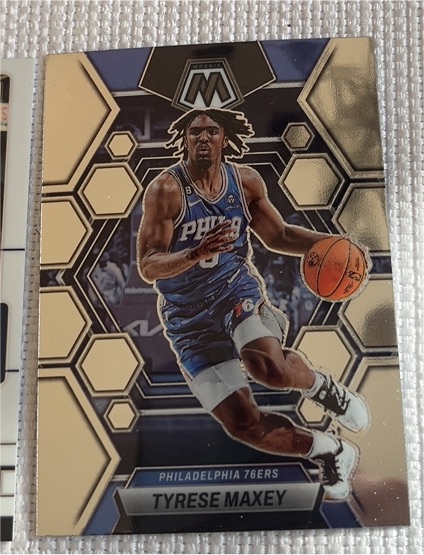 2022-23 Panini Mosaic #89 Tyrese Maxey — front