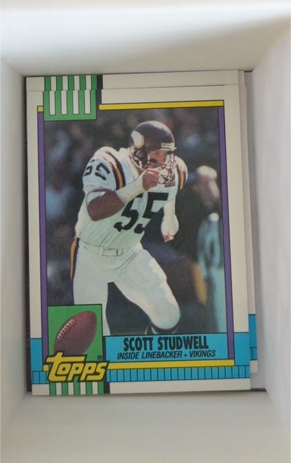 1990 Topps #119 Scott Studwell — front