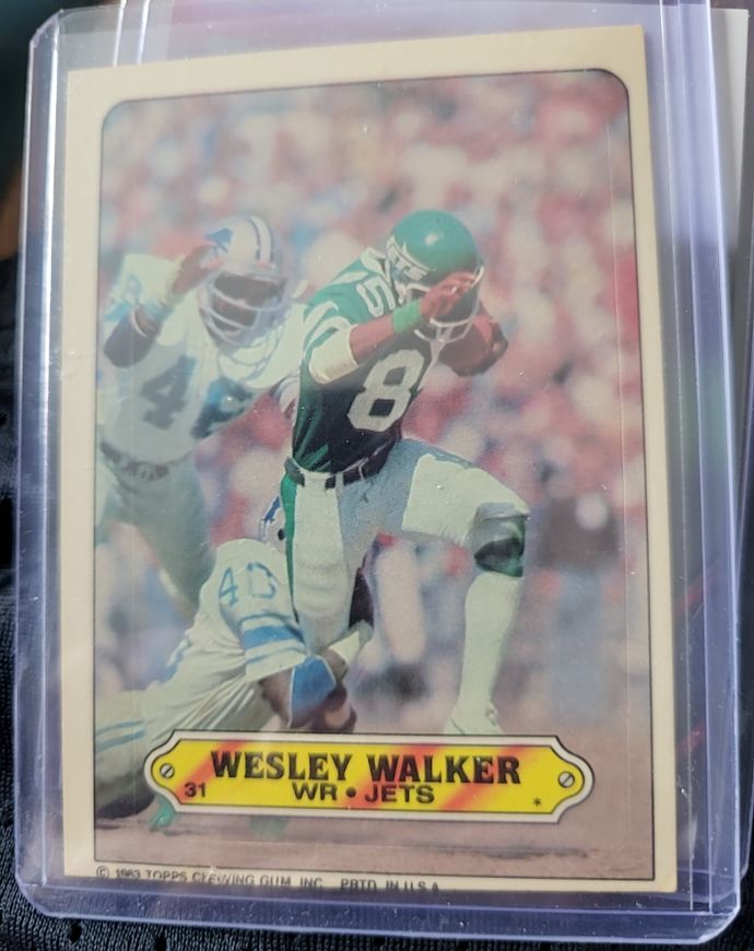 1983 Topps Football Sticker #31 Wesley Walker — front