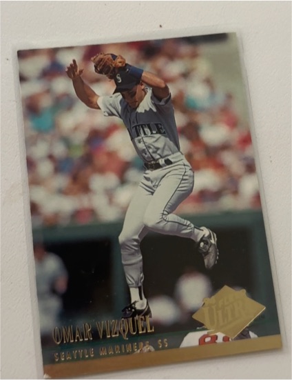 1994 Fleer Ultra #125 Omar Vizquel — front