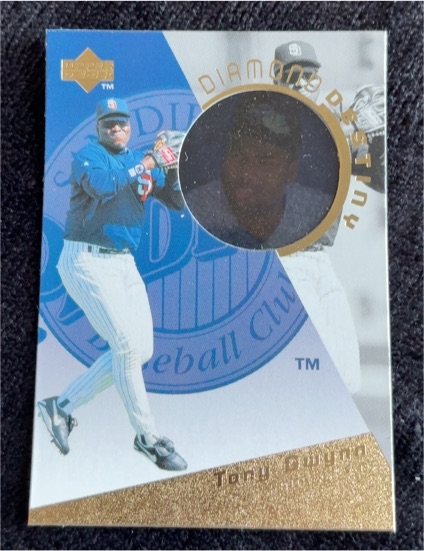 1996 Upper Deck Diamond Destiny #DD32 Tony Gwynn — front
