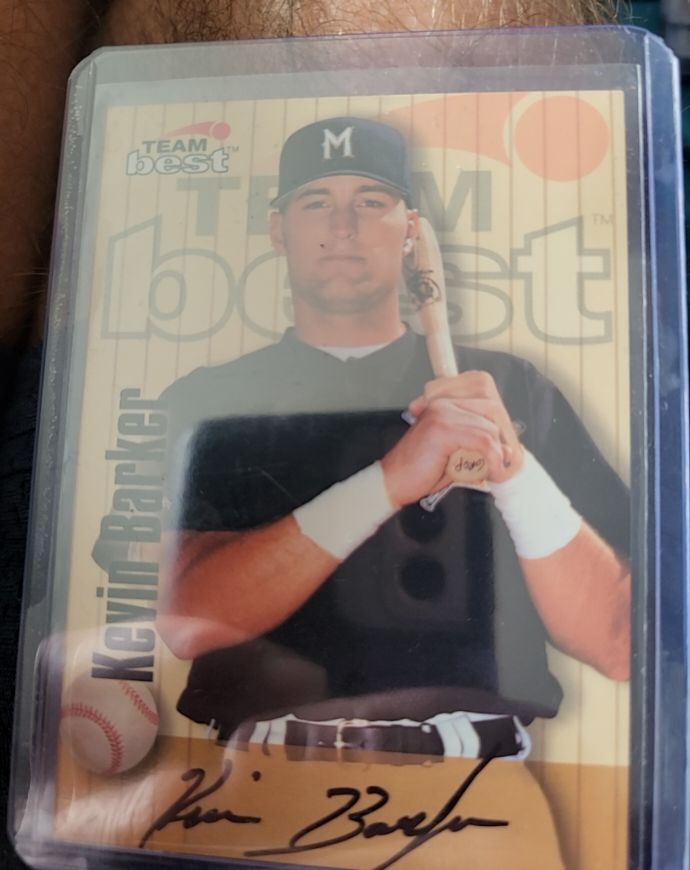 1998 Team Best Signature Series Auto #Kevin Barker — front