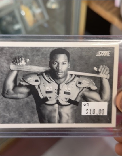 1990 Score #697 Bo Jackson — front