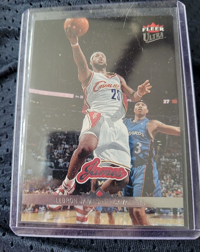 2006-07 Fleer Ultra #26 LeBron James — front