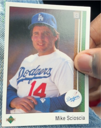 1989 Upper Deck #116 Mike Scioscia — front