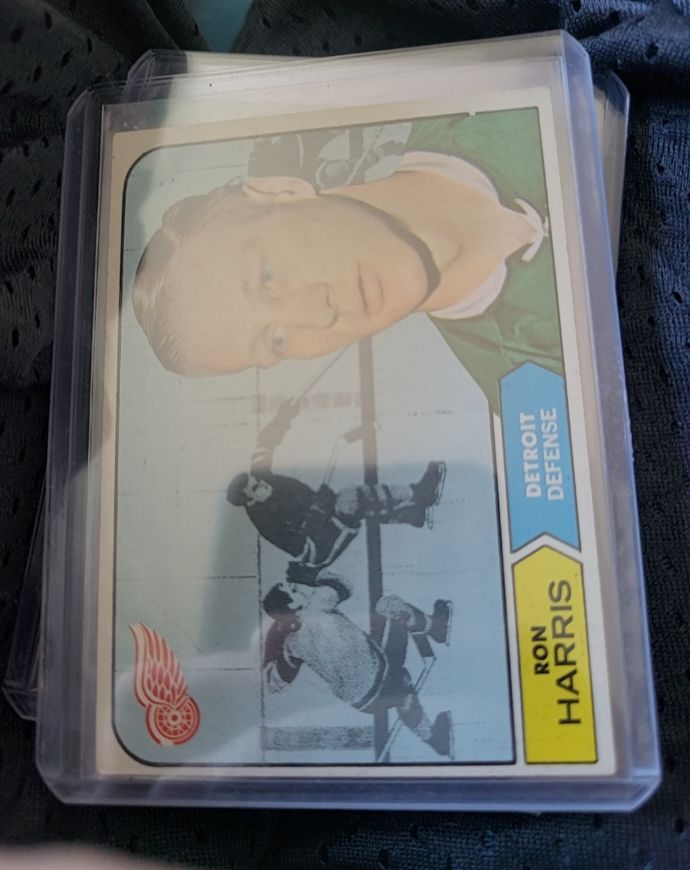 1968-69 Topps #27 Ron Harris — front