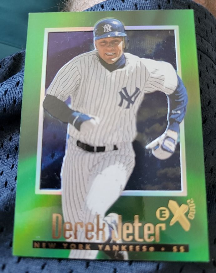 1997 Skybox E-X 2000 #33 Derek Jeter — front