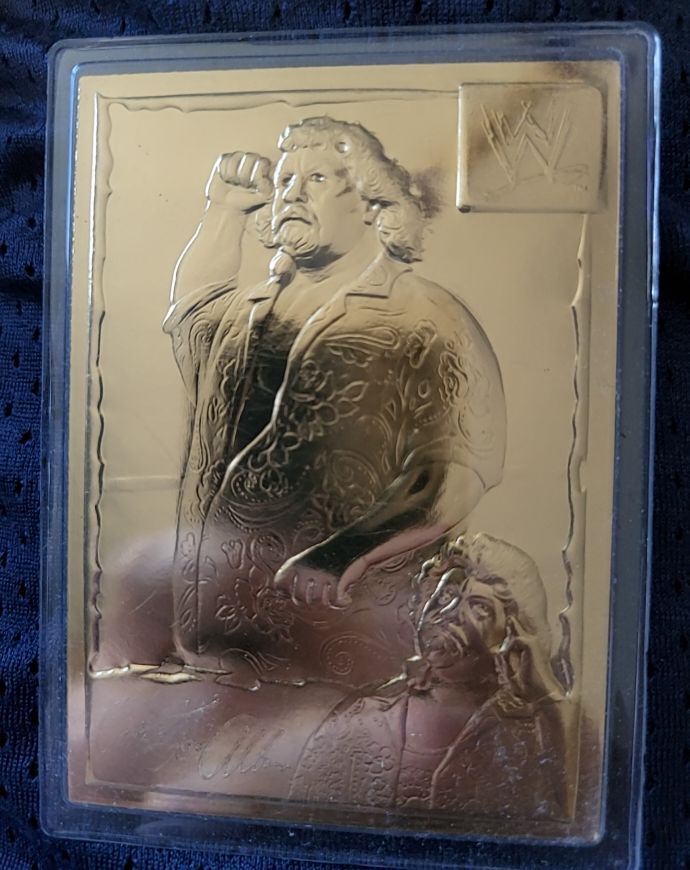 2002 Danbury Mint WWE 22kt Gold Card #28 Captain Lou Albano — front