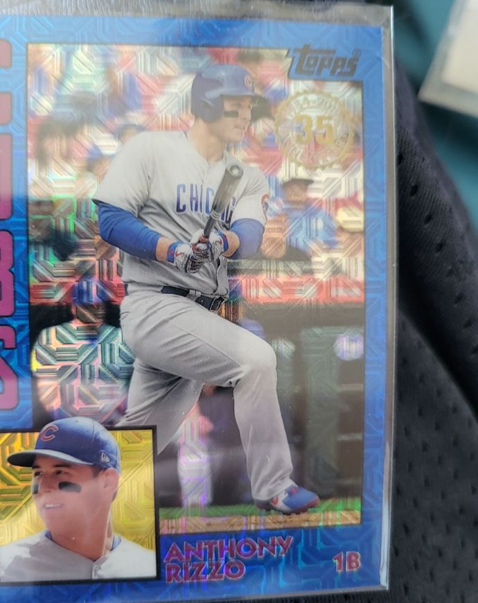 2018 Topps #11 Silver Pack Anthony Rizzo Chicago Cubs - 35th Anniversary — front