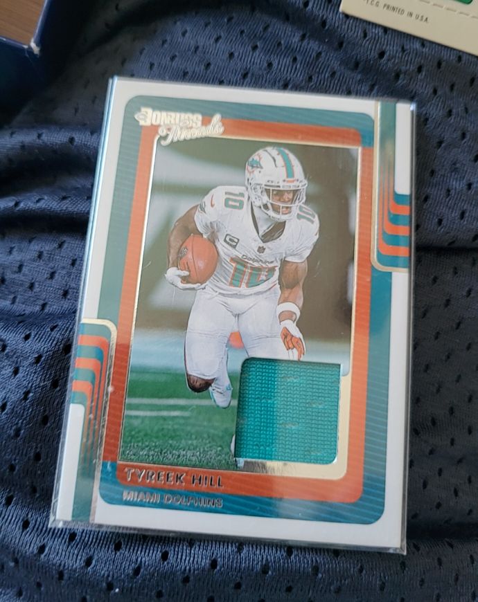 2025 Panini Donruss Threads #DTH-THL Tyreek Hill — front