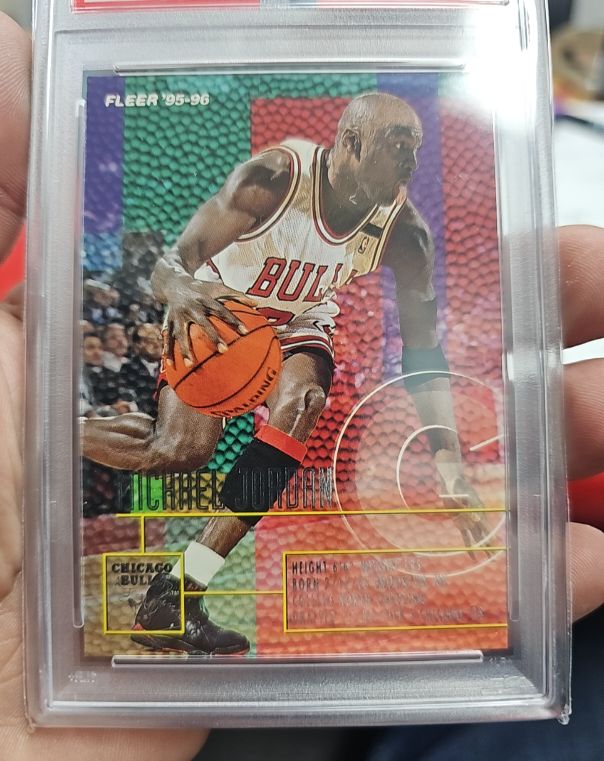 1995-96 Fleer #22 Michael Jordan — front