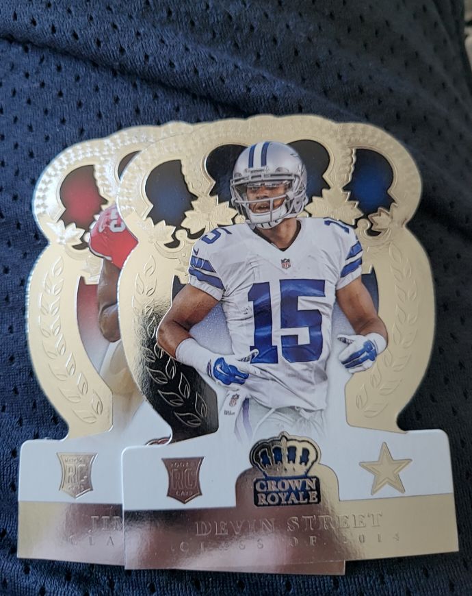 2014 Panini Crown Royale #104 Devin Street — front