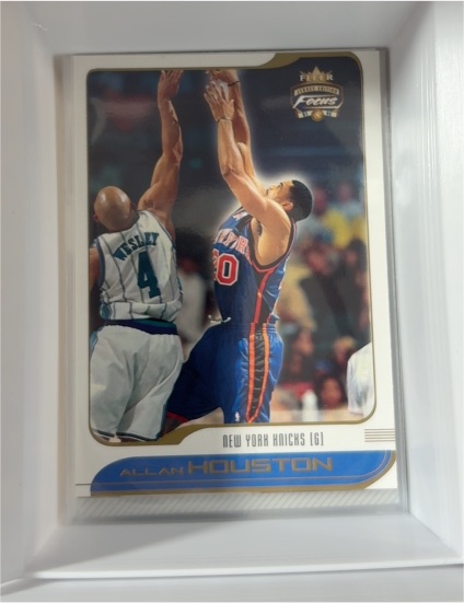 2001-02 Fleer Focus #11 Allan Houston — front