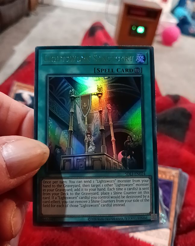 Yu-Gi-Oh! Lightsworn Sanctuary SDLI-EN024 — front