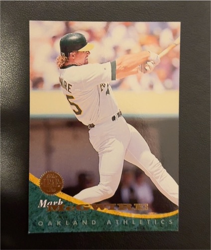 1994 Leaf #391 Mark McGwire Oakland Athletics — front