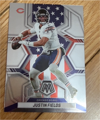 2022 Panini Mosaic #268 Justin Fields National Pride Chicago Bears — front