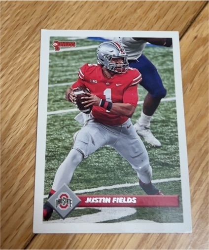 2023 Panini Chronicles Draft Picks Donruss Retro #10 Justin Fields — front