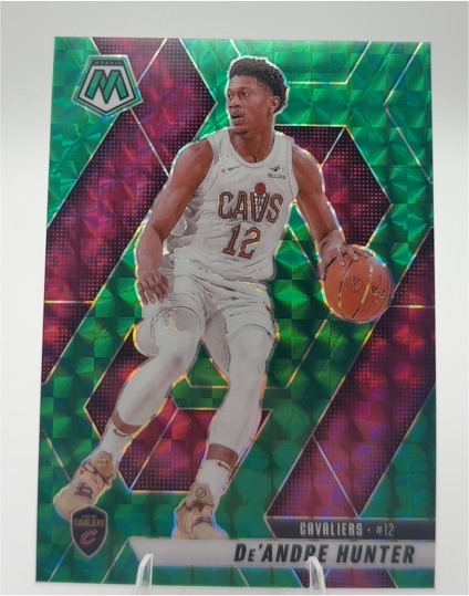 2024-25 Panini Mosaic #86 De'Andre Hunter — front