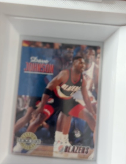 1992-93 SkyBox #392 Dave Johnson — front
