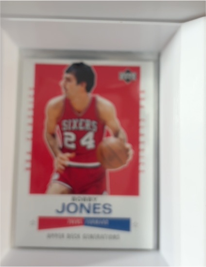 1981-82 Topps #32 Bobby Jones — front