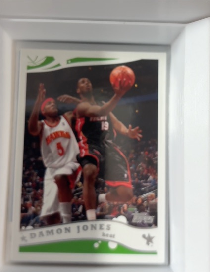 2005-06 Topps #4 Damon Jones — front