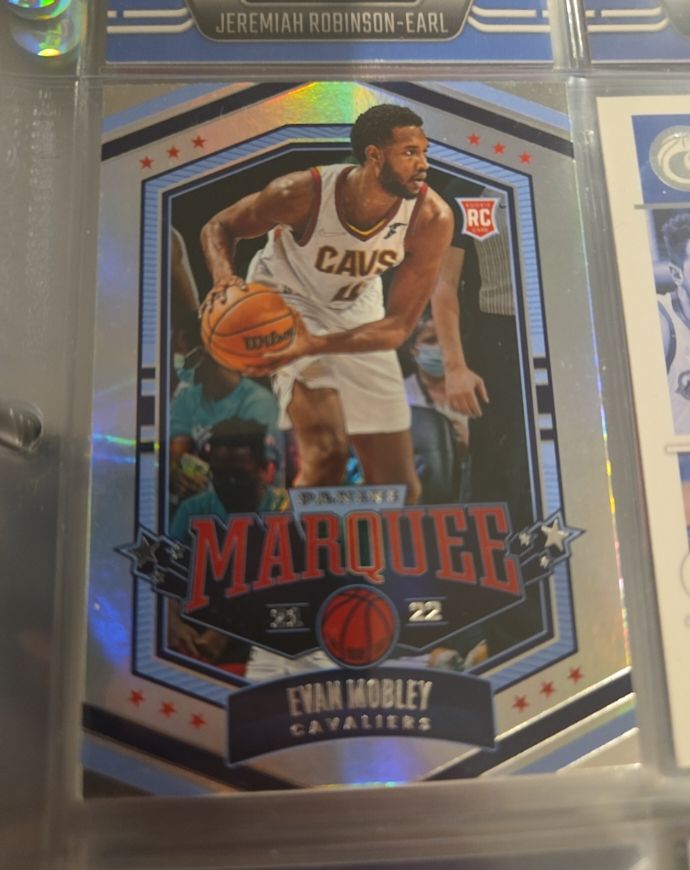 2021-22 Panini Chronicles Marquee #368 Evan Mobley Rookie — front