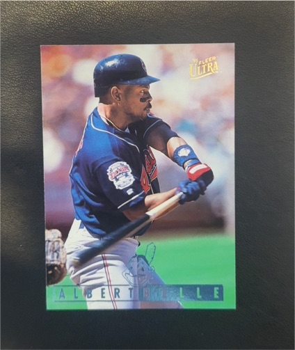 1995 Fleer Ultra #36 Albert Belle — front