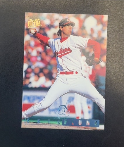 1995 Fleer Ultra #40 Eric Plunk — front