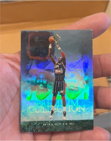 1995-96 SP Premium Collection Holoview #14 Hakeem Olajuwon — front
